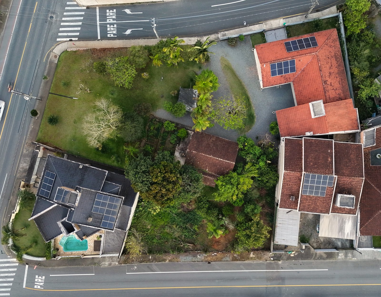 Apresentação comercial e imobiliária com drones